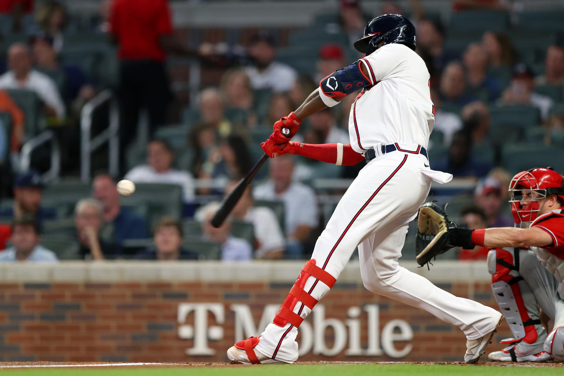 Rowdy Tellez, Corbin Burnes guide Brewers past Braves in Game 1 of NLDS 