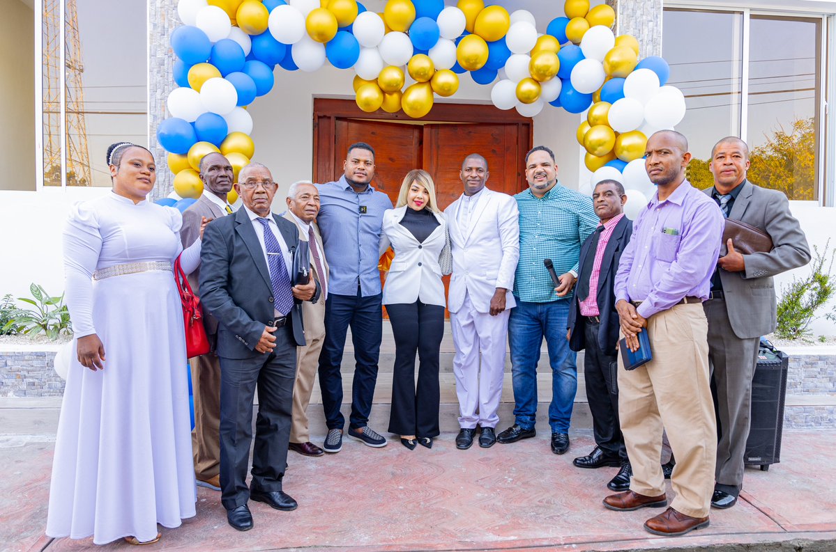 Framber Valdez at the opening of his second church in Guayacanes