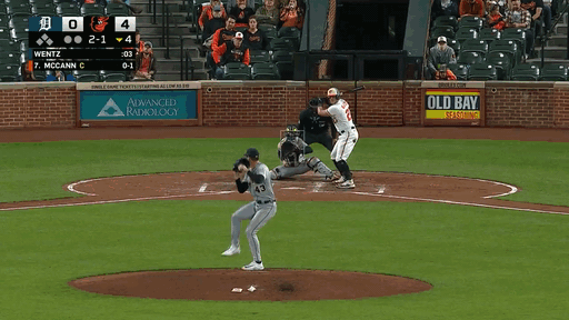 Cionel Pérez punctuated this HR with a great grab